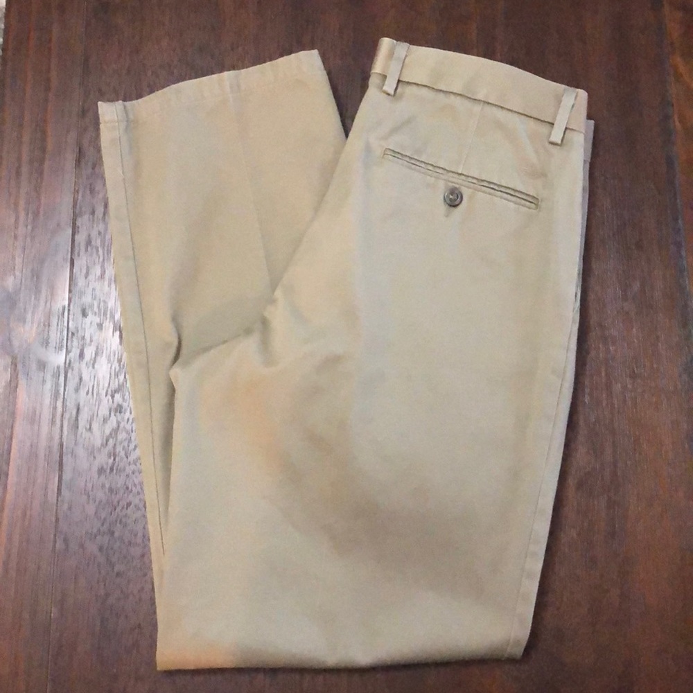 Dockers Signature Khaki